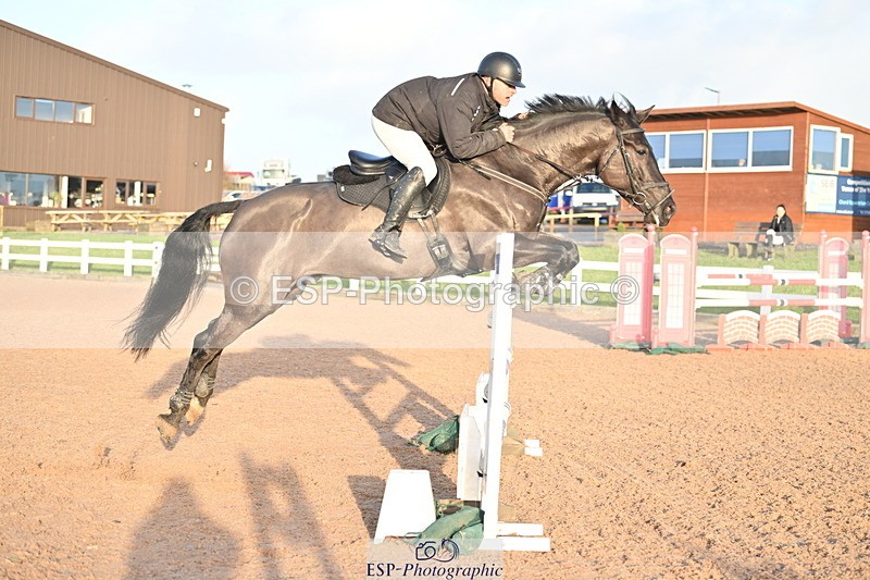 231210A-145423-02850 - Cls 21 Foxhunter & 1.20m Open