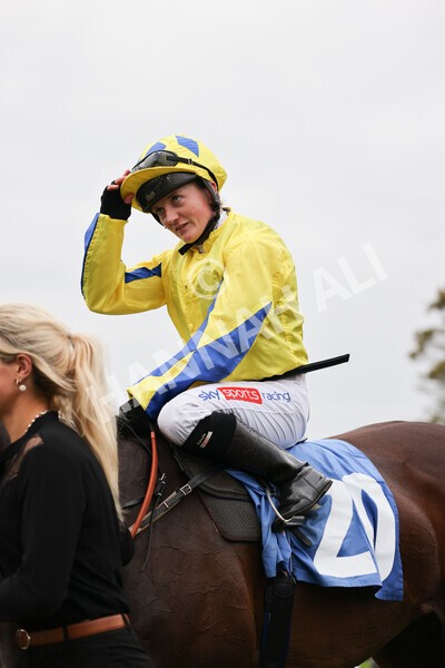 yr09102021r7-42 - Race 7 5.00pm Coral Proud Sponsors Of British Racing Finale Handicap