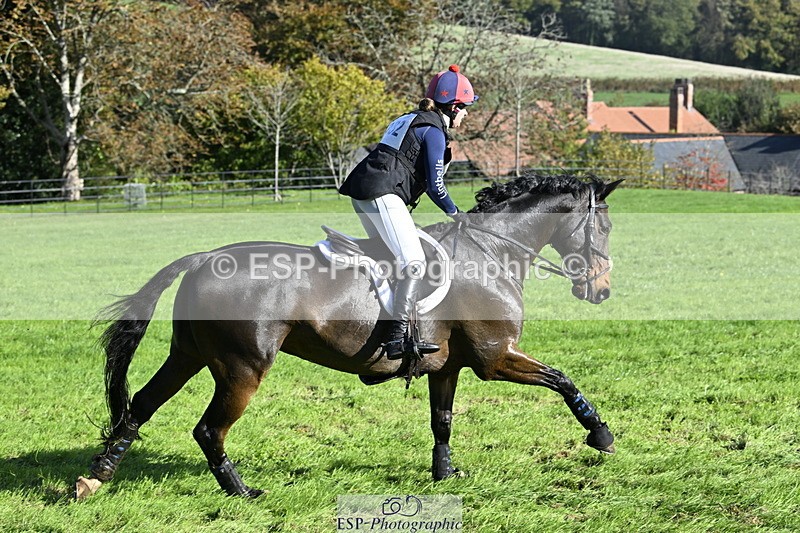 251024A-123327-11200 - B-132-Hannah.R.Jones