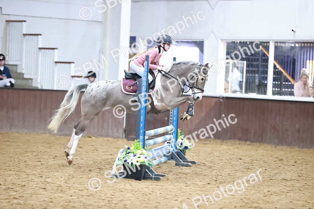 SBM_001812 - Class 9 - Pony Intro 75cm