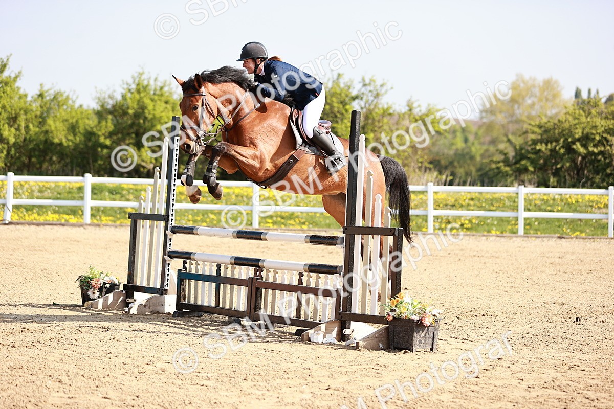  - Class 21 - Senior British Novice - 90cm