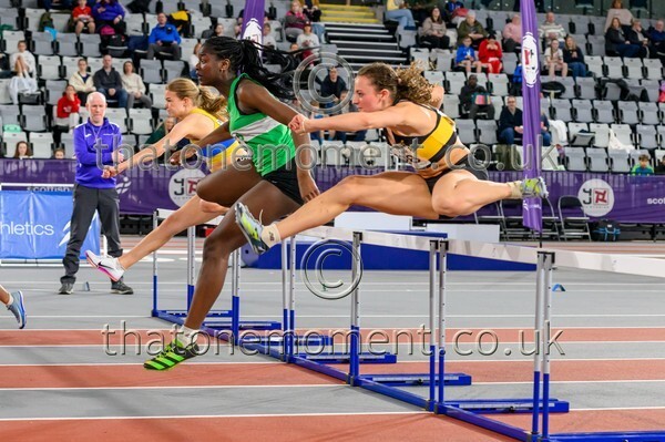 Age26SUN-917969 - Track Female