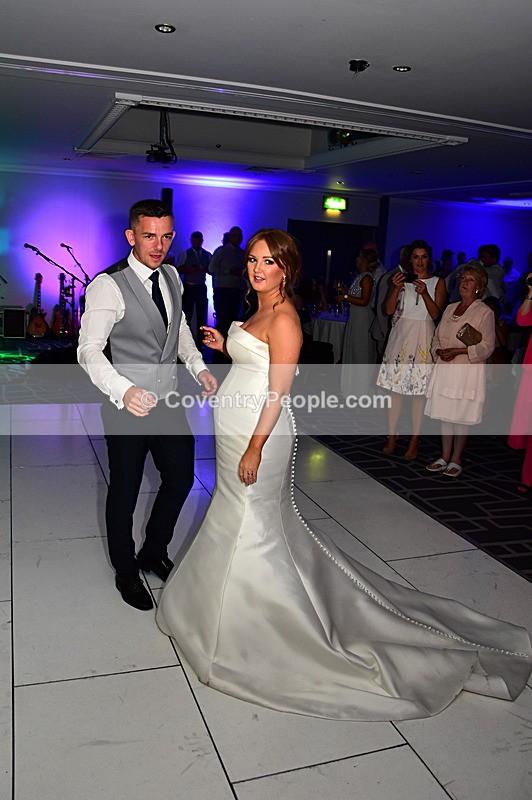CON-1988 - Toni & Liam
