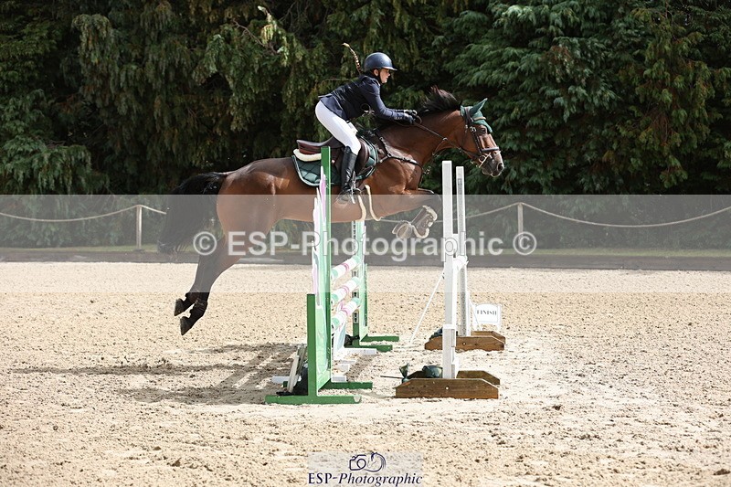 250831A-120701-10103 - Cls 42 Snr 1m Grand Prix