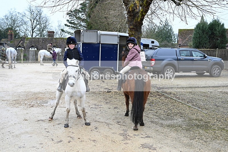 WJ7_9887 - Walk out..