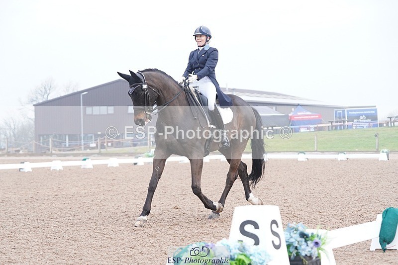 250404-081240-03717 - 018-Louise.Davison-Quamperfect