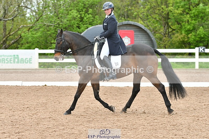 230511A-154102-01201 - BD Cls 16+17 Advanced 102 & 105