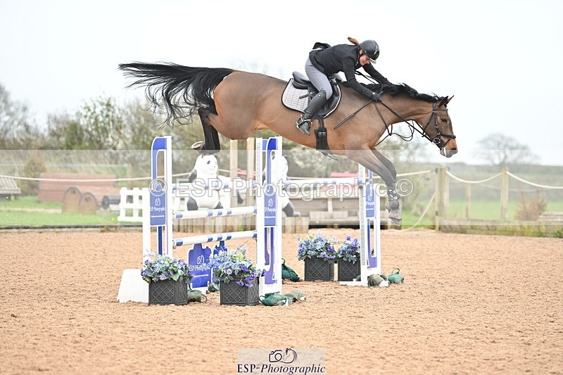 240405A-141225-01890 - Cls 5 National 1.30m Open