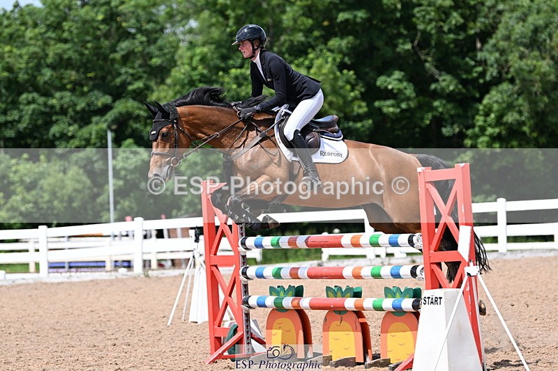 240619A-142757-00605 - Cls 4 Snr Newcomers and 1.10m Open