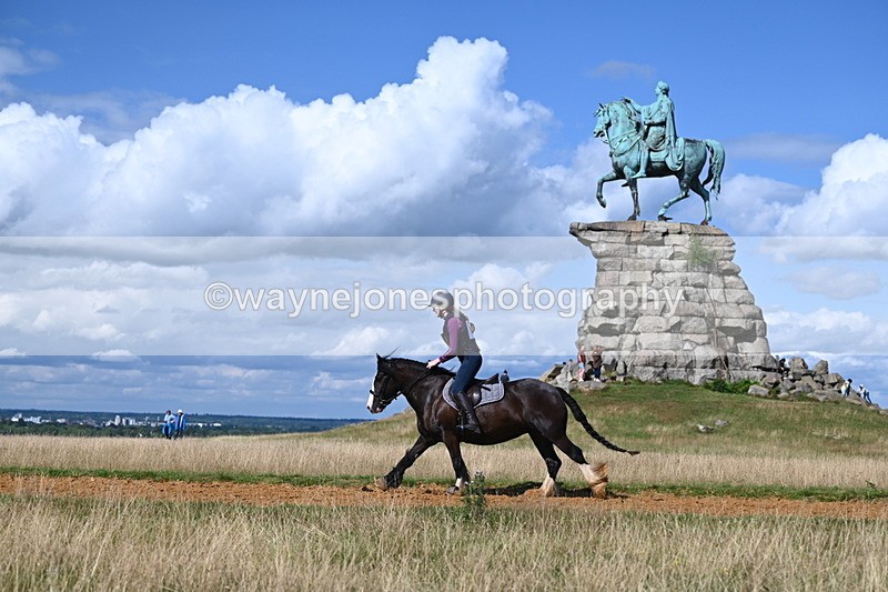 DSC_0136 - Time at Statue 15:58 to 16:05