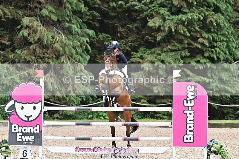250524A-142026-12424 - D-468-Laura.Collett-LONDON.52