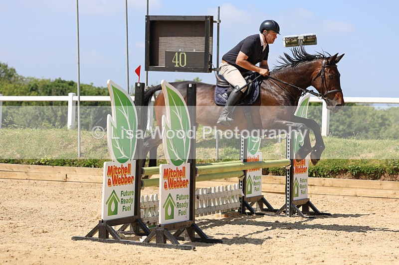 3E7A9764 - Class 8: Senior 80cm