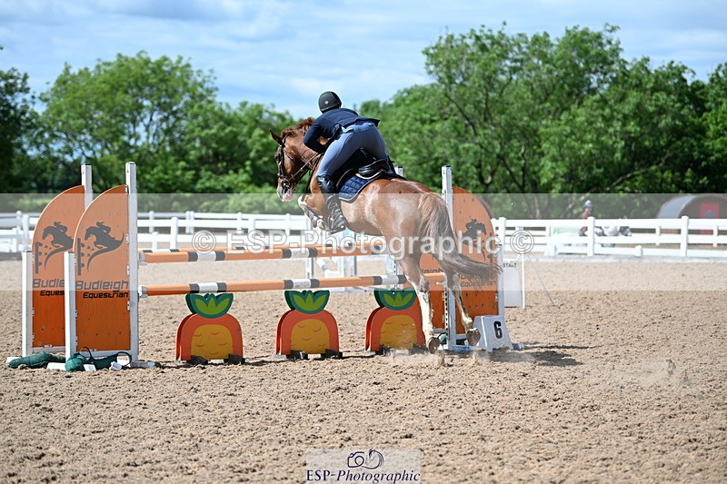 240608A-155105-01708 - Cls 12 Pony Foxhunter and 1.10m Open