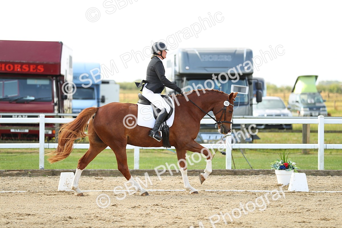 SBM_015612 - Class 13 - Novice 23 - 9.54-11.04