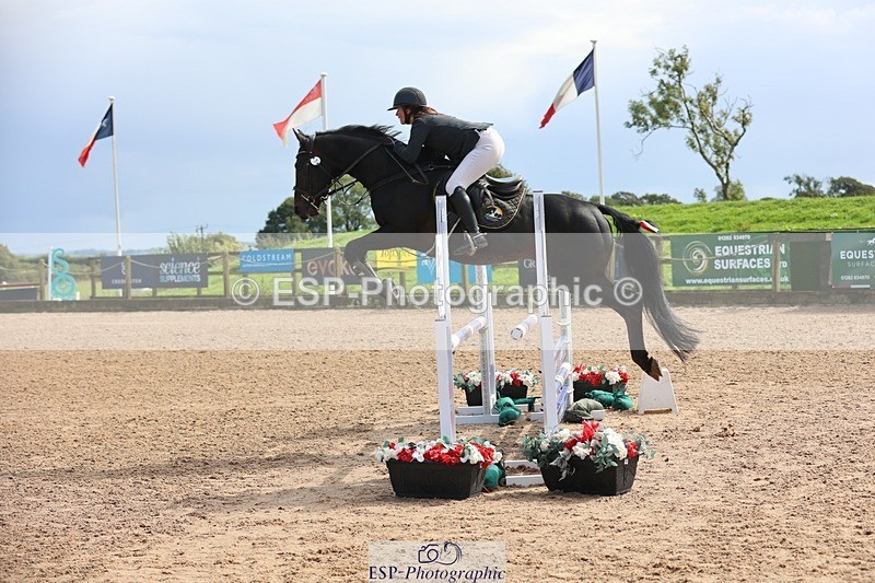 250911-140455-02308 - Cls 5 Chard Snr 90cm Speed Derby