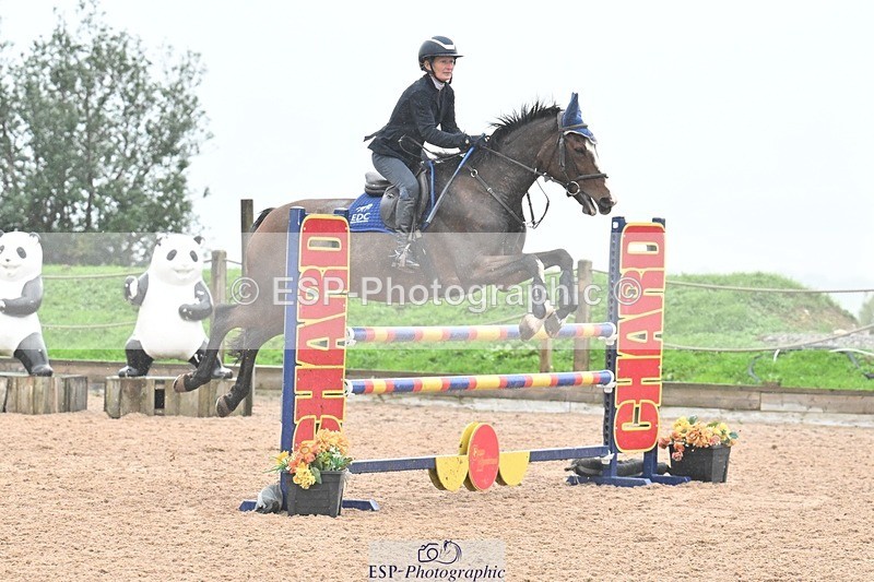 251003-123051-00750 - Cls 2 Newcomers and 1.10m