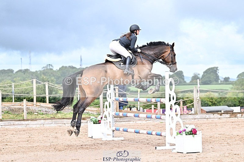 250731-104052-00418 - Cls 02 Snr Fox 1st Rnd