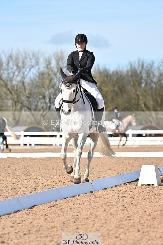 240324A-151024-04428 - Novice 27, 14.30 to 15.25