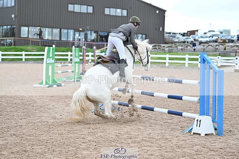 231119A-113727-05459 - Sun Cls 5 Newcomers & 1m Open