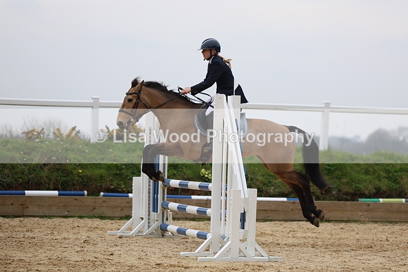 3E7A8283 - Class 12: Junior 80cm