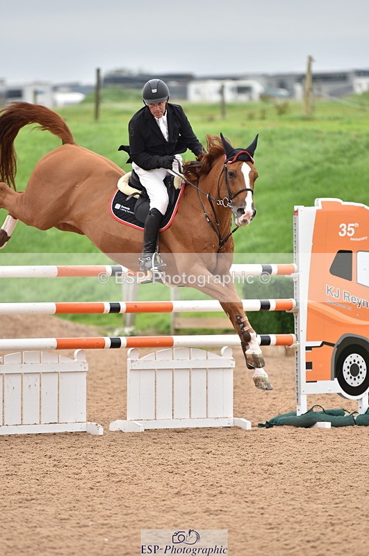 230810A-155812-01448 - Cls 12 1.40m Open