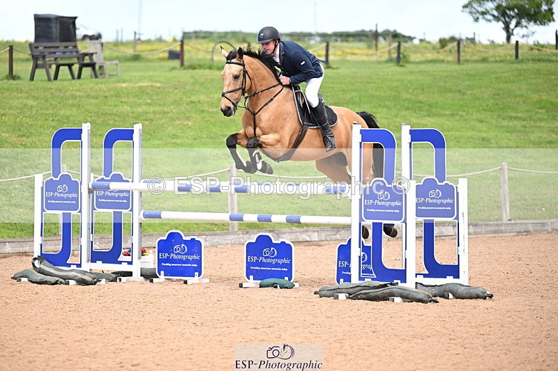 260513B-152126-01222 - Cls 6 Snr Fox and 1.20m Open