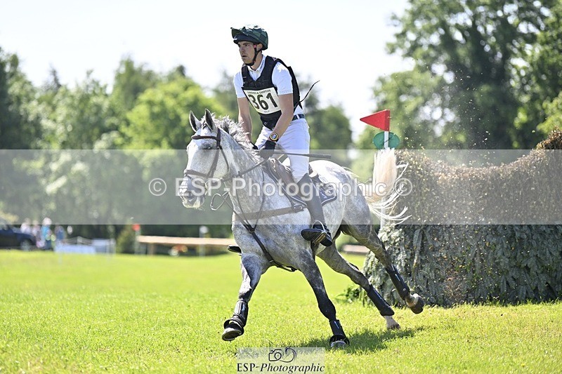 240525-110935-12440 - 361-FENIZIO-Max_Warburton