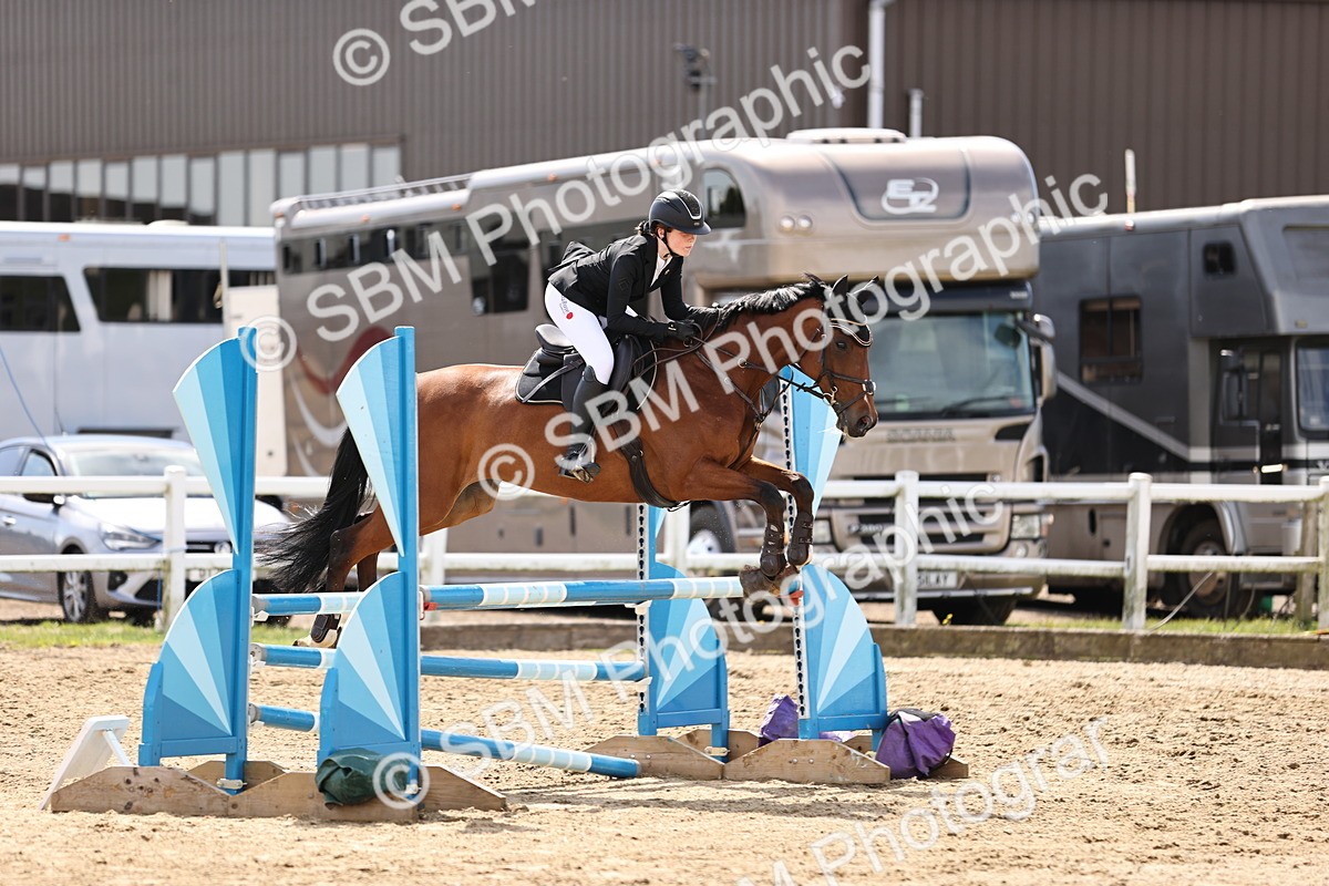 SBM_002156 - Class 9 - Senior British Novice - 90cm