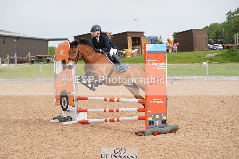 260523-100555-00031 - Cls 1 Pony Intro 70cm
