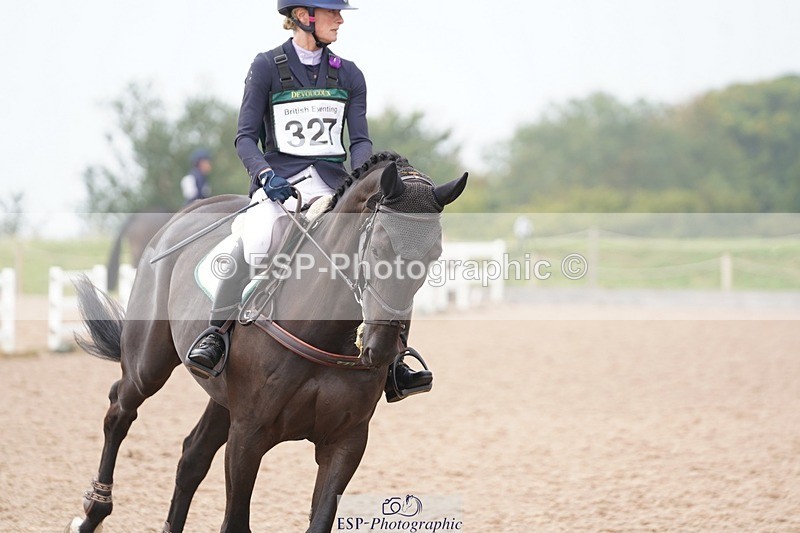 240901A-123654-07525 - 327-Caroline.Harris-THE.HONOURABLE.FOX