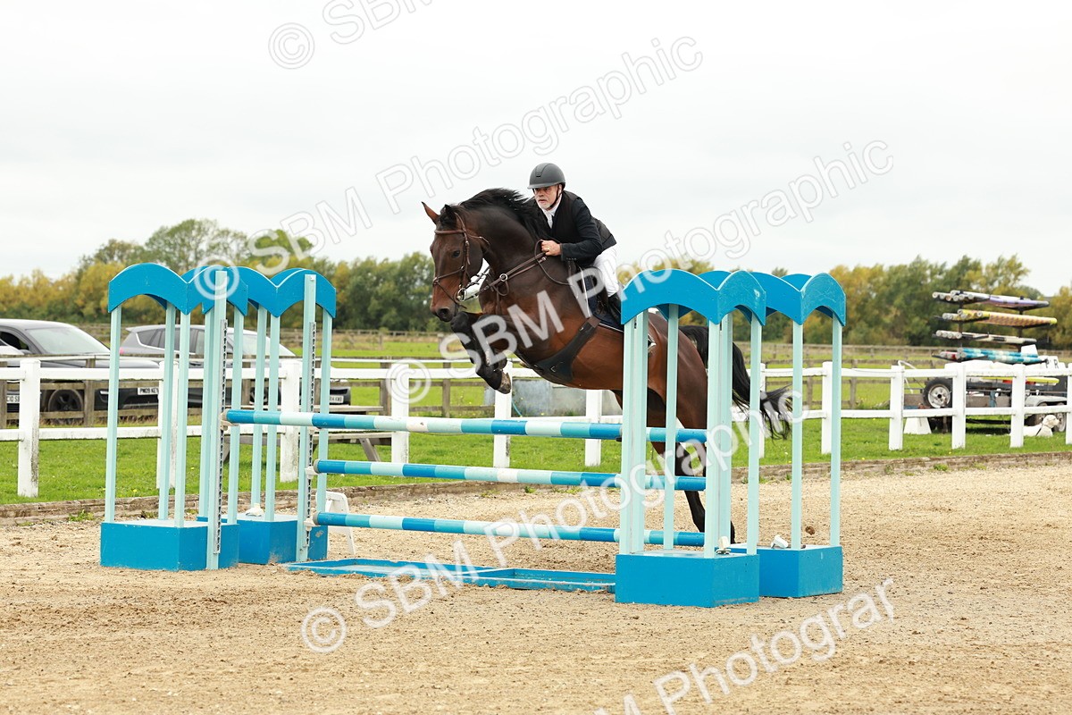 1I0A7694 - Class 4 - Senior Newcomers 1.10m