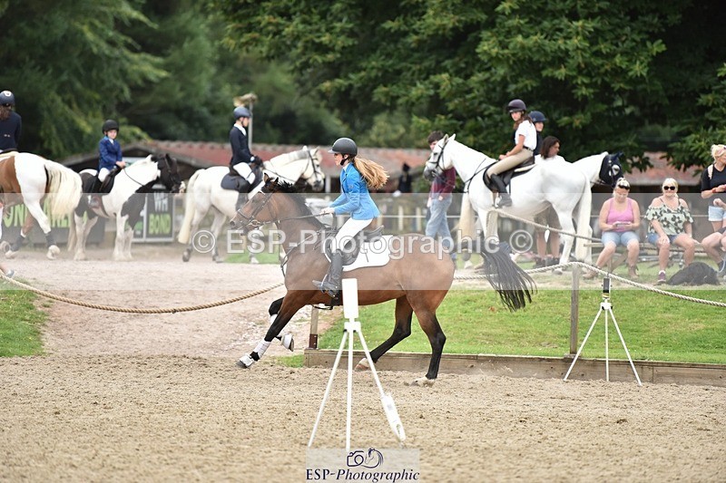 240802-102832-00848 - 70cm Round 1