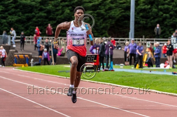 SIAB23-528581 - Track Male Set Two