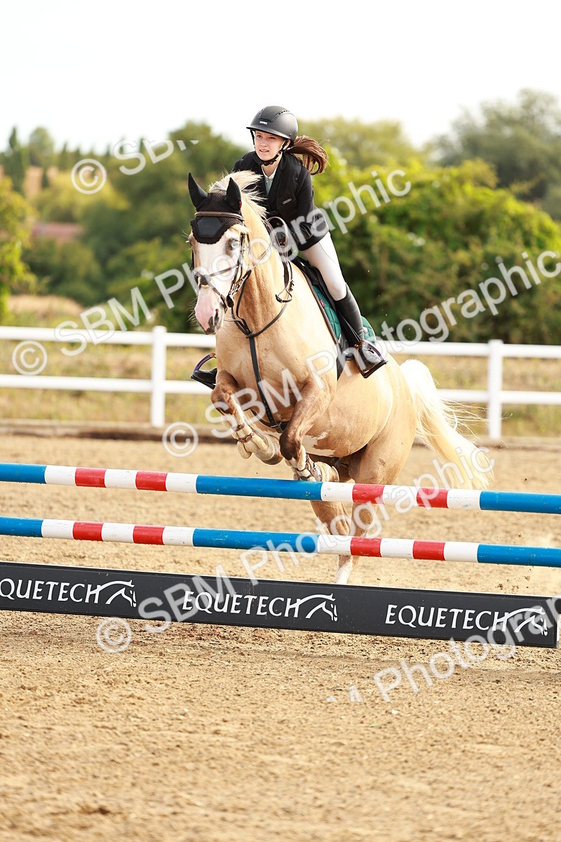 SBM_002062 - Class 8 - Clear Round