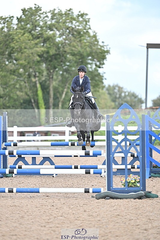 241005A-112042-03298 - SAT Cls 17 95cm Amateur Quali