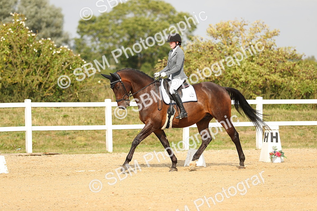SBM_018423 - Class 14 - Novice 23 - 15.16-16.19