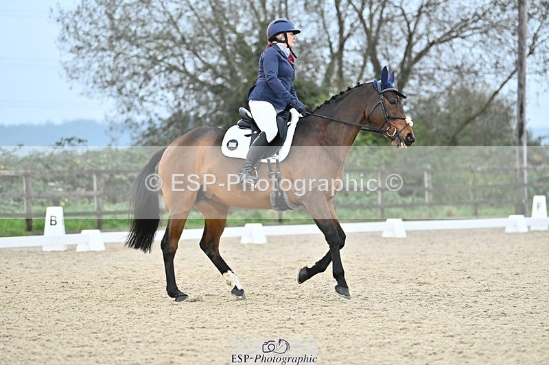 241103-155505-03269 - Novice 1 - 14.44 to 16.08