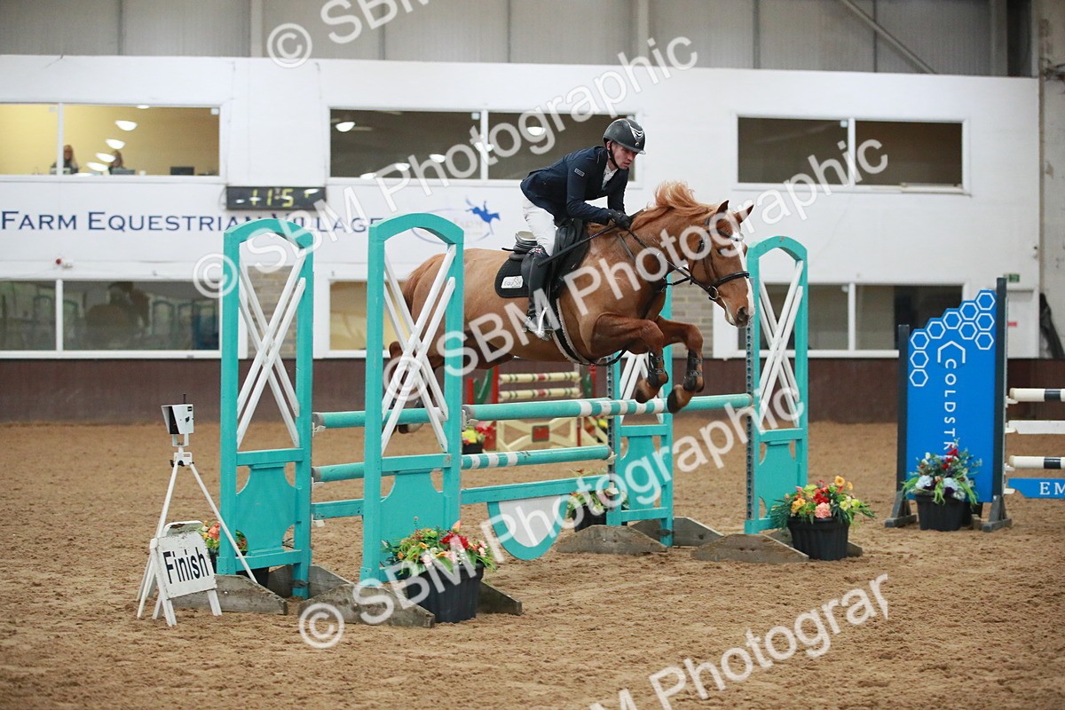 SBM_001125 - Class 4 - Senior Newcomers - 1.10m Open