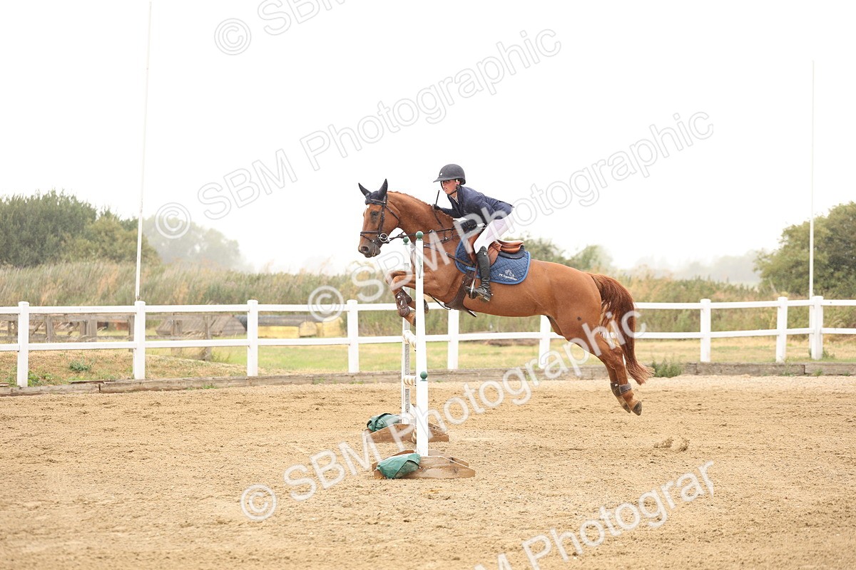 SBM_024129 - Class 6 - Senior Newcomers 1.10m