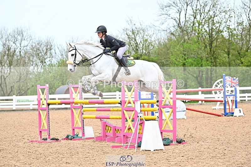 240501A-141059-00987 - Cls 8 Snr Foxhunter and 1.20m Open