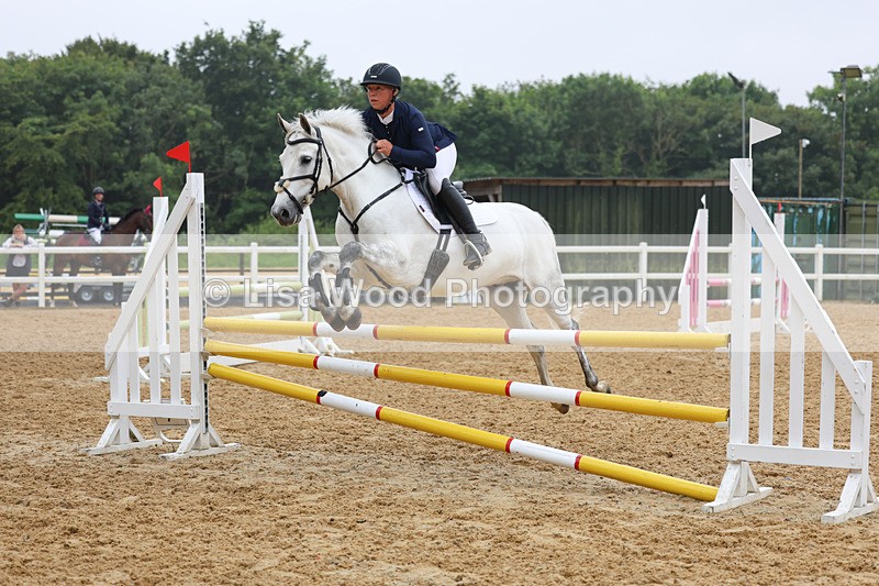 3E7A5319 - Class 4: Senior British Novice/90cm open