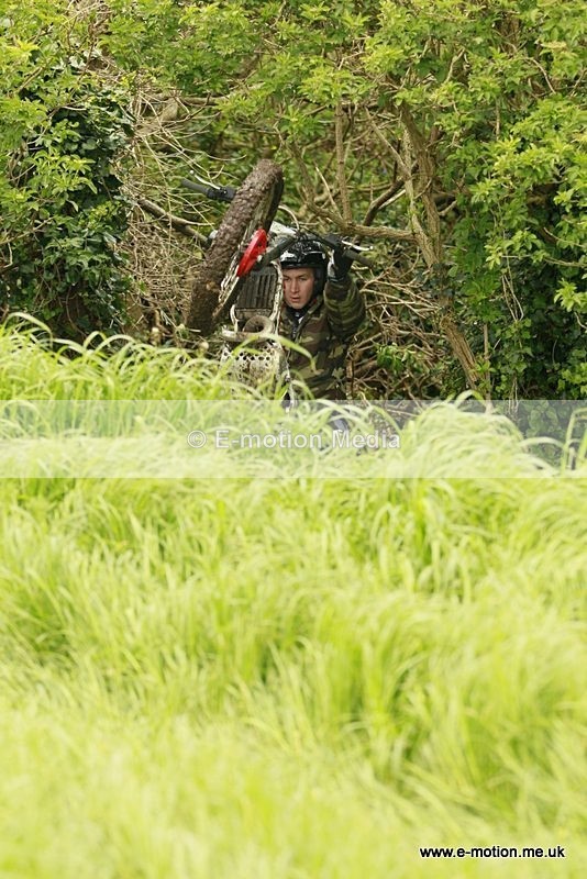 TR 060512-001 - Petit Bot - 06/05/12