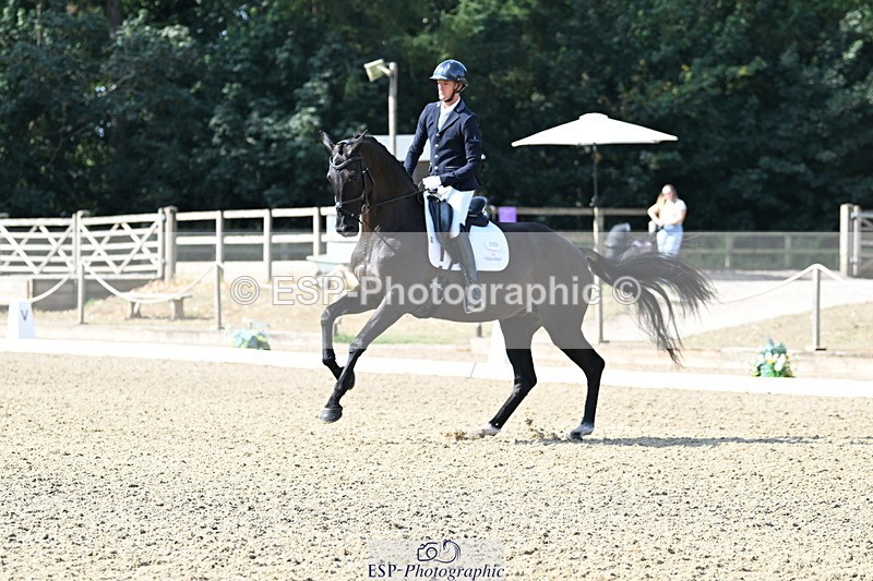 250810A-102747-05168 - 009-Ben.JamesClapton.Banks.Primadonna