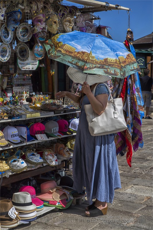 Venetian Shopper - Italy