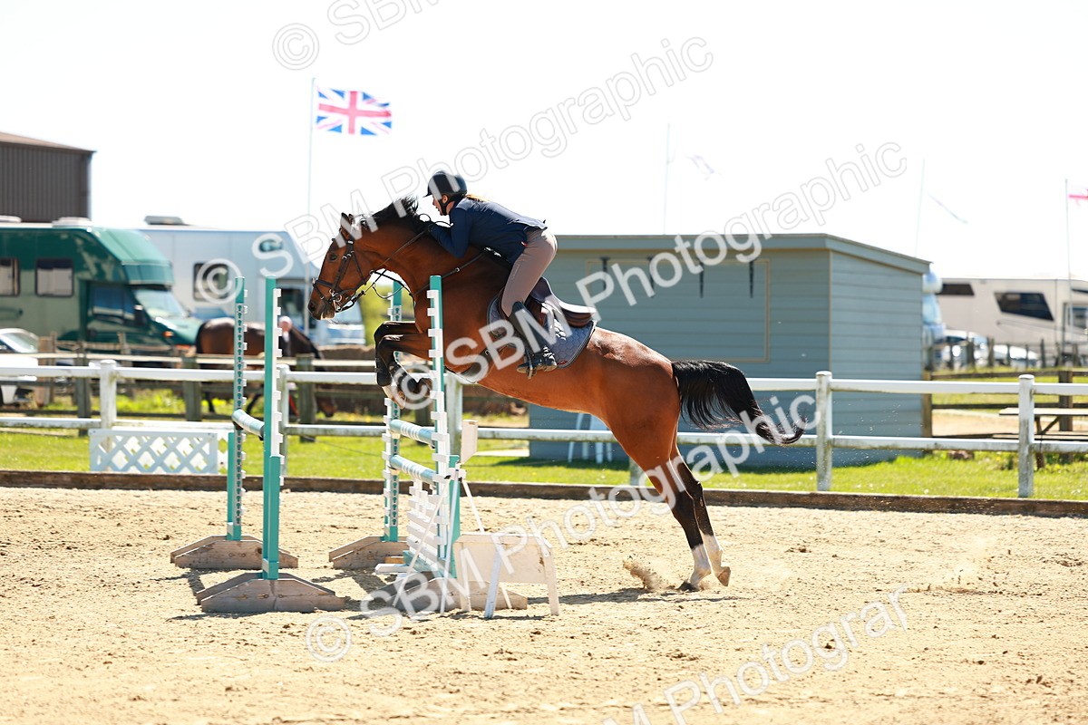 SBM_001249 - Class 4 - Senior Newcomers 1.10m
