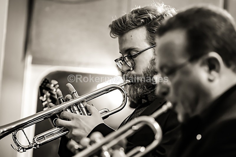  - TOM & SIMON GARDNER PLAY BROTHERS CANDOLI