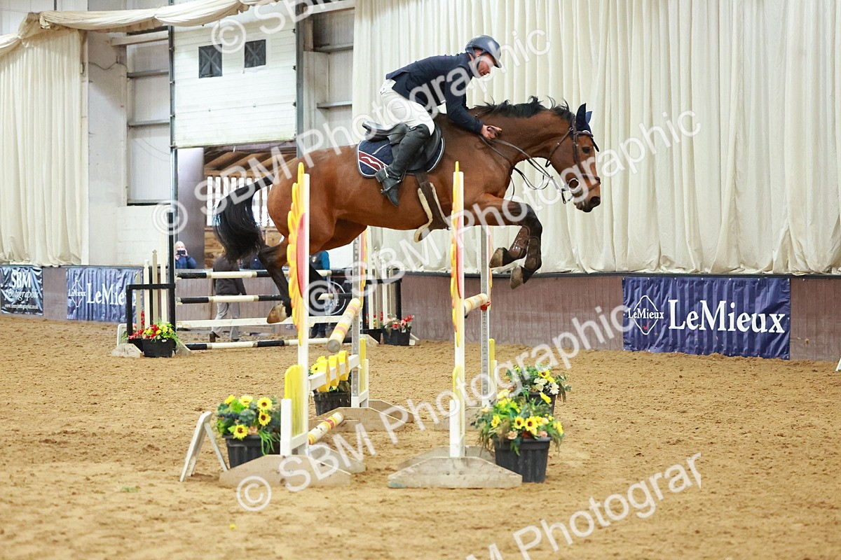 SBM_007316 - Class 19 - Senior Newcomers 1.10m