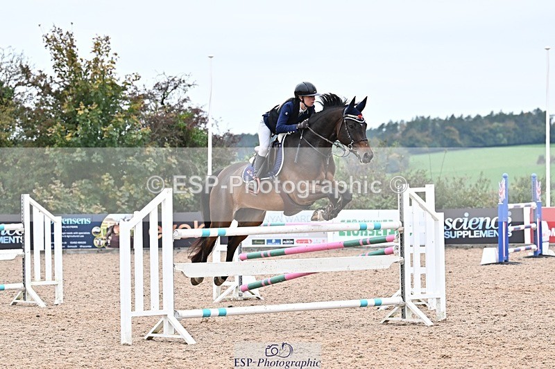 251015-152847-00904 - Cls 6 Foxhunter and 1.20m Open