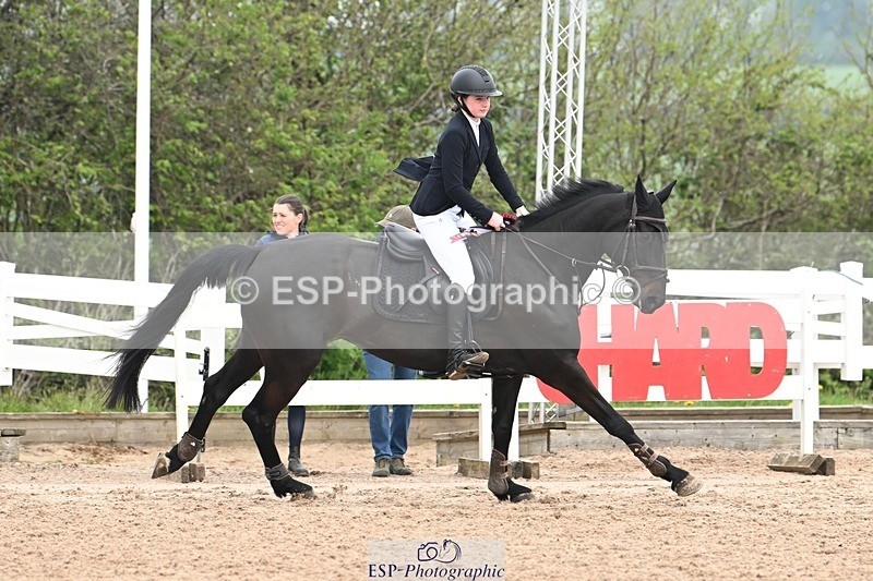 250424-125124-04439 - Cls 21 - 1 Star Gold Tour