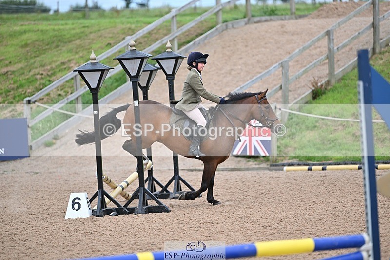 240813-155350-00105 - Clear round & 60cm